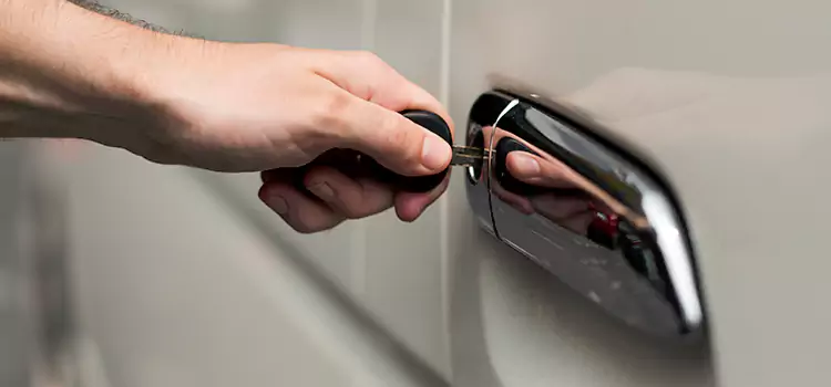 Why Choose Our Auto Locksmith Team in Copiague, NY?