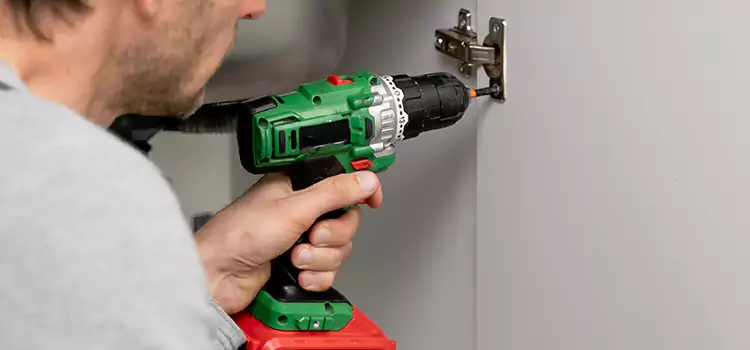 Commercial Door Hinge Repair Copiague