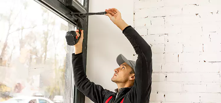 Why Choose Us for Your Door Closer Needs in Copiague