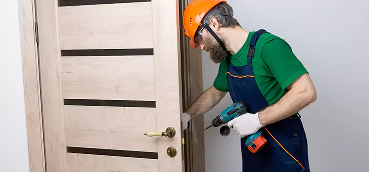 Replace Internal Door Handle with Lock Copiague